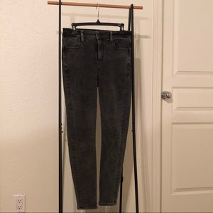 Hi-rise Acid Wash Stretch Jegging